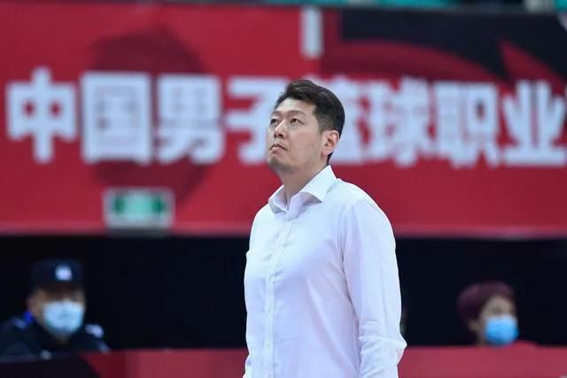 而马头领,这位表面平和实则野心勃勃的异人界搅局者,妄图用“神机百炼”来重塑整个异人界秩序。